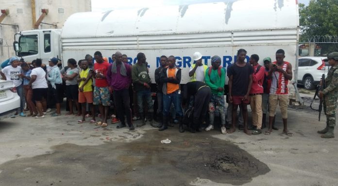 40A22861-2DDD-40F6-B9BE-ABD79D5A9900