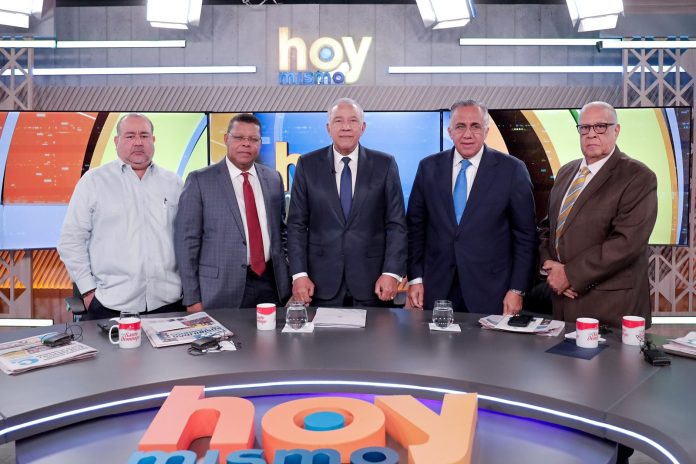 Andrés Bautista destaca importancia de encuentro tripartito para consenso de reforma fiscal