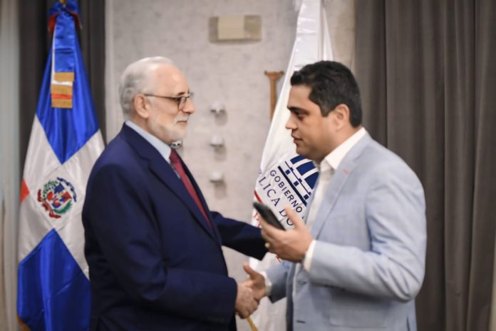 Kelvin Cruz expresa su apoyo a Lidom para un campeonato de béisbol “exitoso”