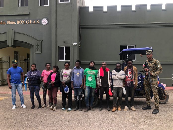 Ejército detiene más de un centenar de haitianos indocumentados en puntos fronterizos