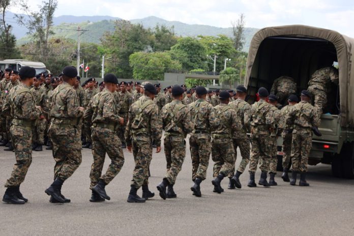 Ejército Dominicano envía 800 soldados a la frontera para reforzar la seguridad nacional