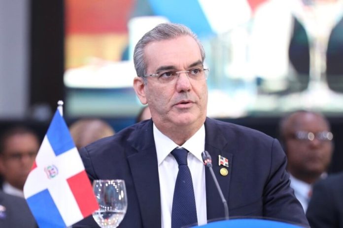 Director general de la OIT elogia liderazgo de Luis Abinader por su compromiso con la justicia social