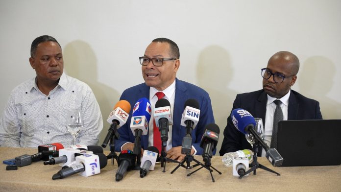 Empresa Dekolor, S.R.L.: INTRANT le adeuda RD$670 millones y sale al frente a denuncia de supuesto soborno Empresa Dekolor, S.R.L.: INTRANT le adeuda RD$670 millones y sale al frente a denuncia de supuesto soborno