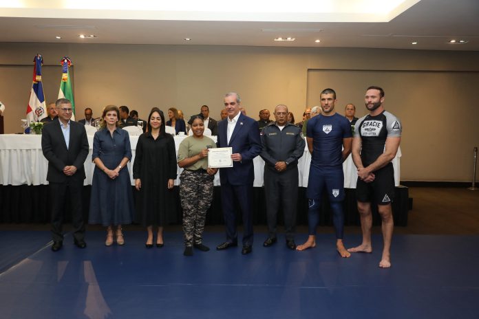 Presidente Abinader continúa impulsando de transformación policial con formación táctica especializada y respeto a los derechos humanos