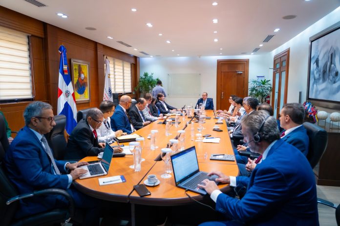 Misión del FMI visita el Ministerio de Hacienda y Economía para consulta anual del Artículo IV Misión del FMI visita el Ministerio de Hacienda y Economía para consulta anual del Artículo IV