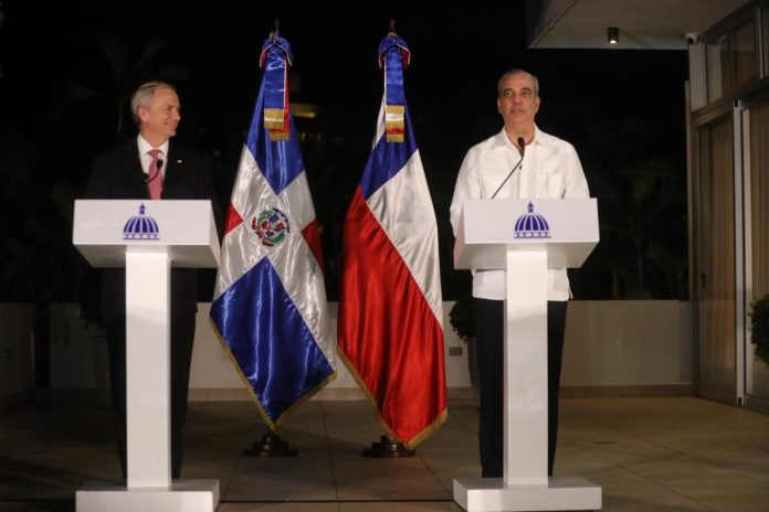 41aa5f47-4660-44b5-a8a7-d7f8da34463f