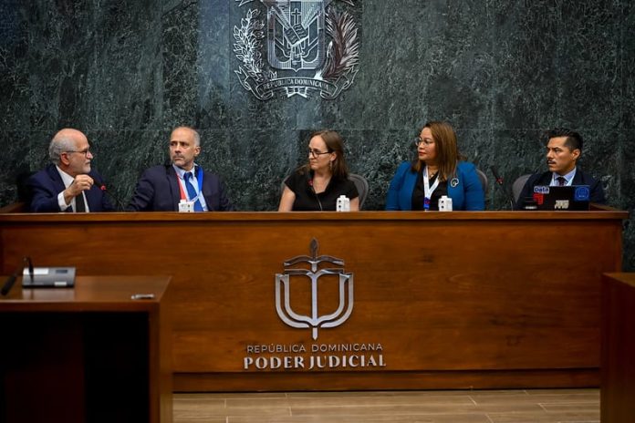 Expertos nacionales e internacionales destacan país como referente regional en justicia abierta