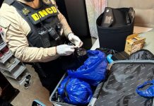 DNCD ATRAPA AL NARCOTRAFICANTE MÁS BUSCADOS EN MOCA DNCD ATRAPA UNO DE LOS MÁS BUSCADOS EN MOCA; LE OCUPAN DROGAS Y UNA PISTOLA