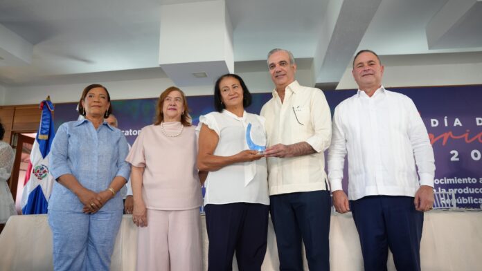 Presidente Abinader destaca fortaleza del campo dominicano y reafirma apoyo a los agricultores