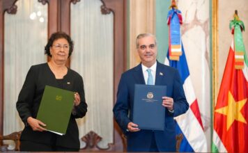 Gobiernos de República Dominicana y de Surinam firman acuerdos de cooperación y alianzas estratégicas en el sector turístico, agricultura e inversión privada
