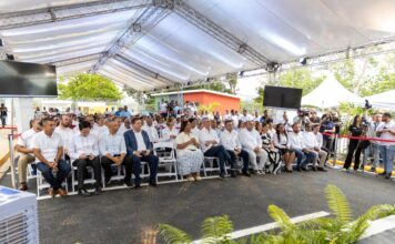 Abinader entrega el Hospital Municipal de Maimón remozado, ampliado y equipado con nueva área de Emergencia, junto al Centro de Primer Nivel Abinader entrega el Hospital Municipal de Maimón remozado, ampliado y equipado con nueva área de Emergencia, junto al Centro de Primer Nivel