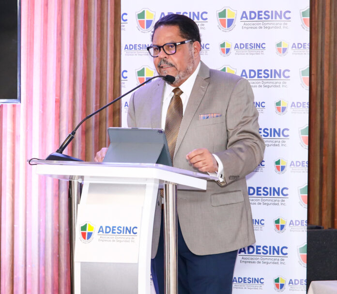 Freddy González Estrada, presidente de Adesinc.