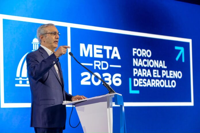 Abinader participa en primer Foro Meta RD 2036