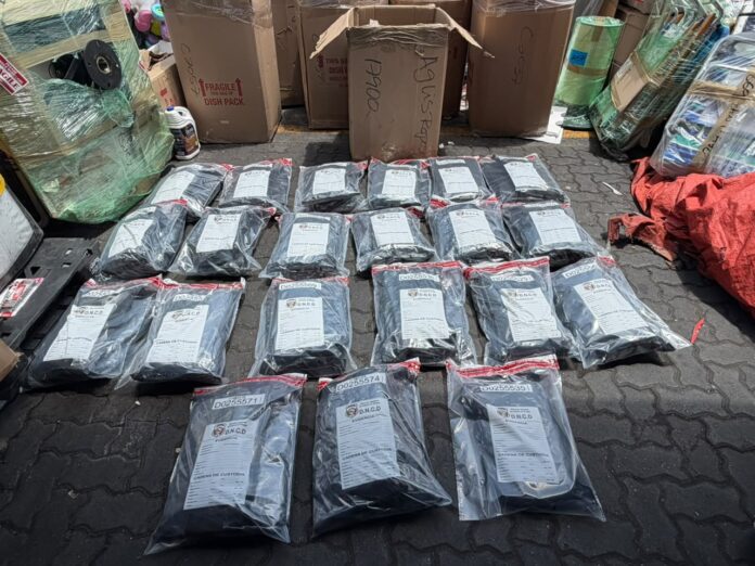 DNCD incauta 41 paquete de Marihuana en el Puerto de Haina Oriental