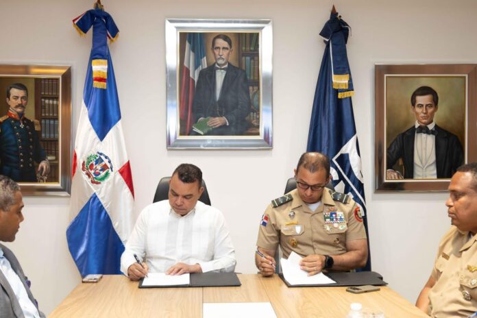 Ejército de RD y SNS firman acuerdo interinstitucional para fortalecer atención médica y seguridad en centros de salud